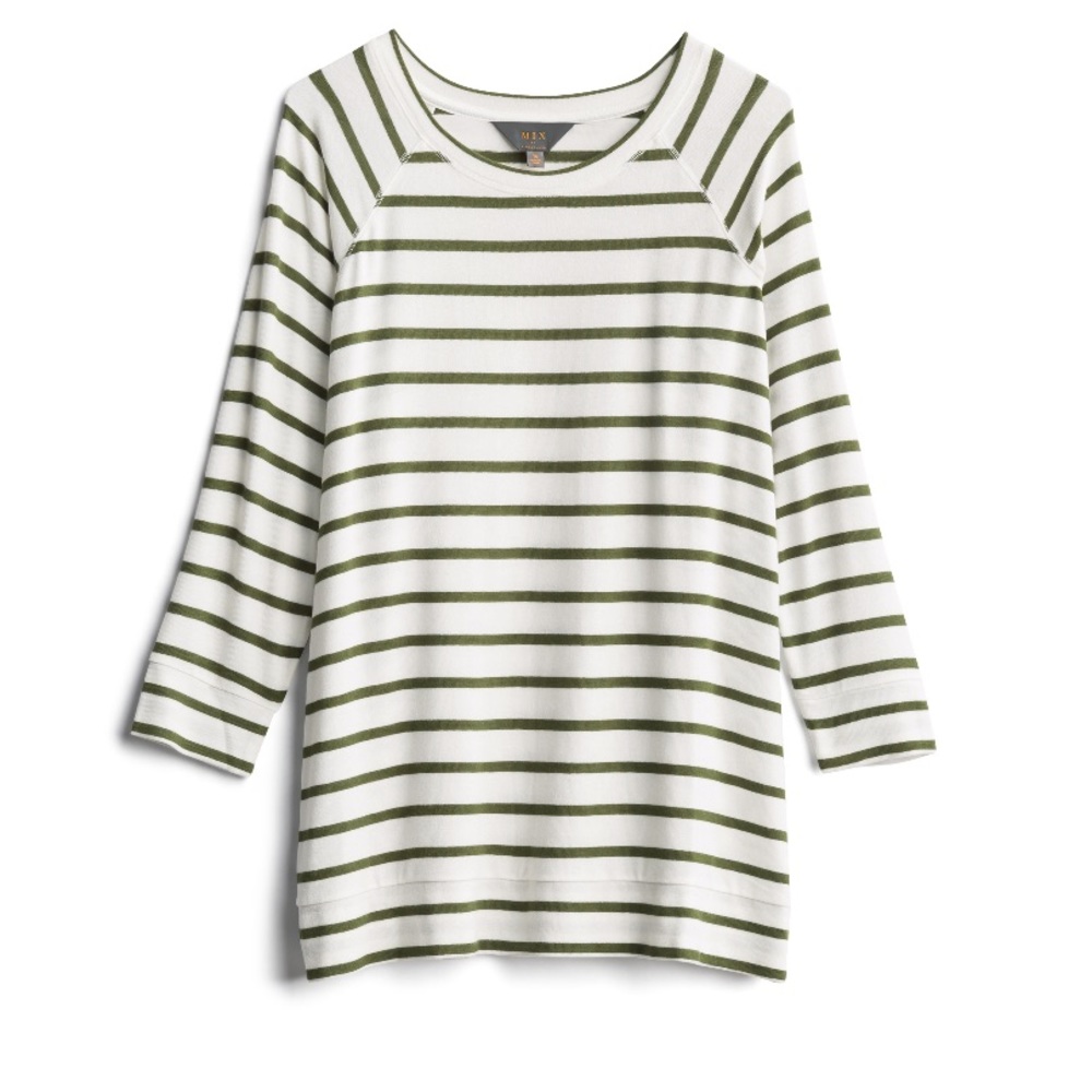 {41 Hawthorn} Three Quarter Sleeve Raglan Knit Top